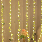 Cortina de Luzes Natalinas com Folhas – Encanto e Magia em Cada Detalhe