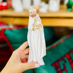 Presépio Branco com Detalhes em Dourado