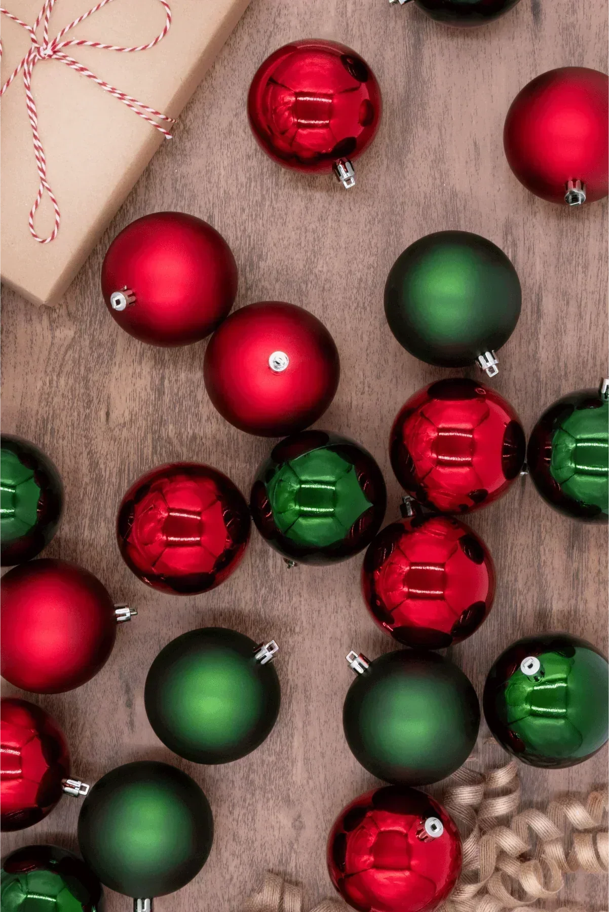 Kit 48 Bolas de Natal (Vermelha e Verde)